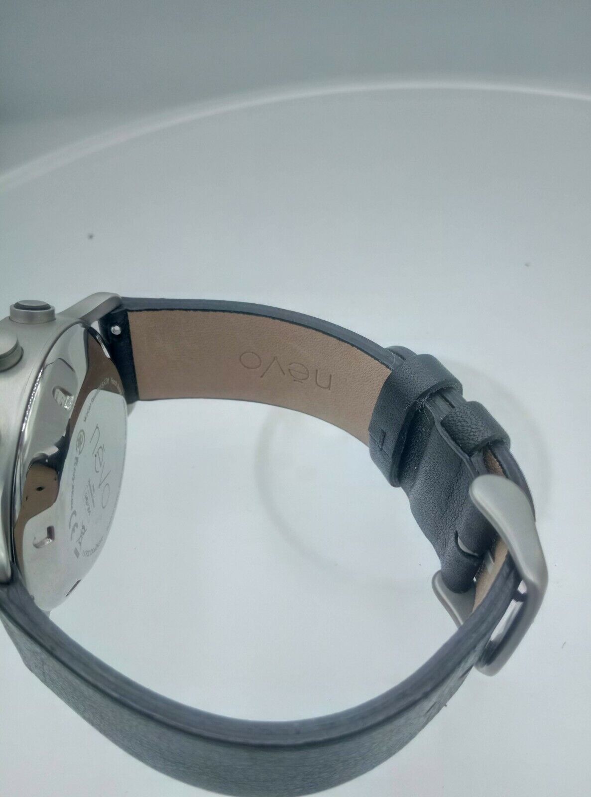 Nevo 015/001 Bluetooth watch minimalist french design fitness tracker 5 ATM