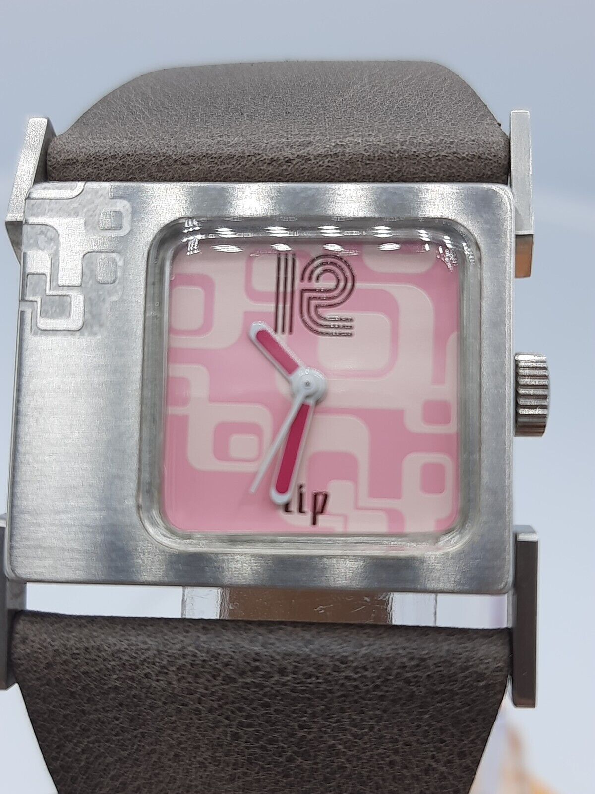 LIP 1870862 ladies analog watch Disco Pink French design 3ATM