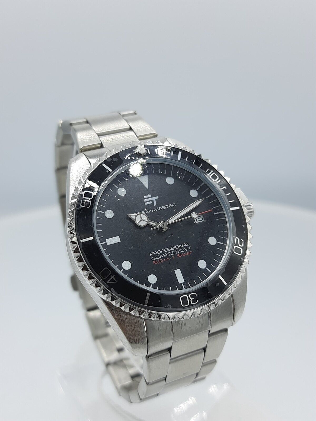 Ocean Master men's wristwatch NOS black dial  analog 5 ATM