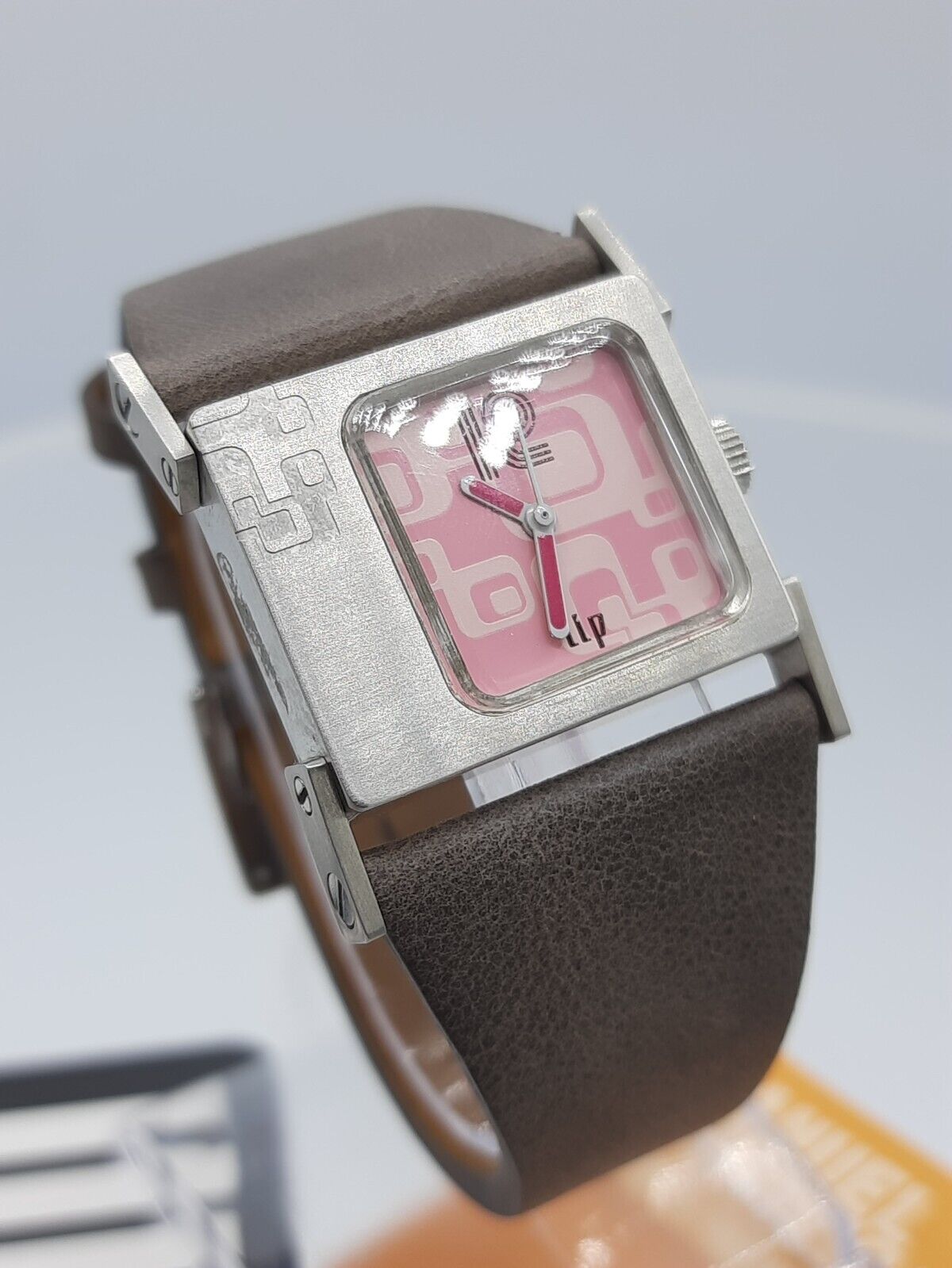 LIP 1870862 ladies analog watch Disco Pink French design 3ATM