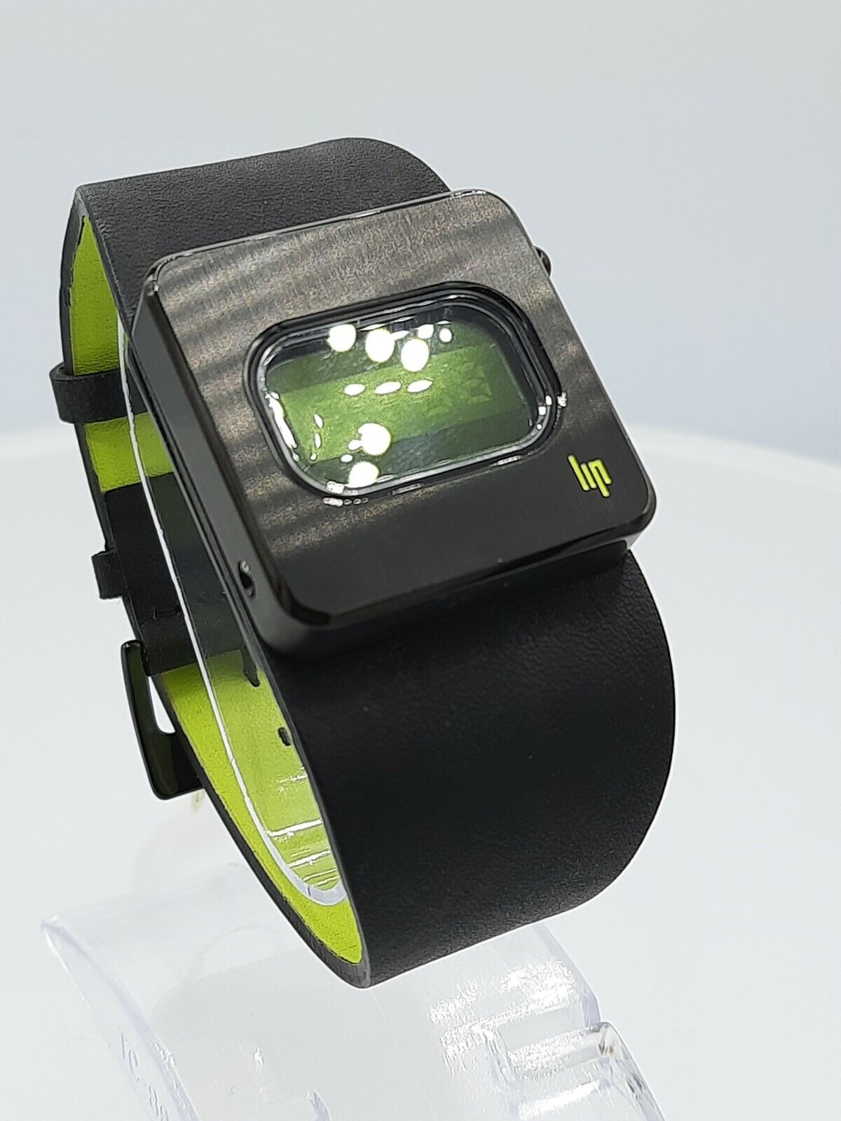 Montre numérique homme LIP 1871122 diode full noir vert LED design français 5ATM