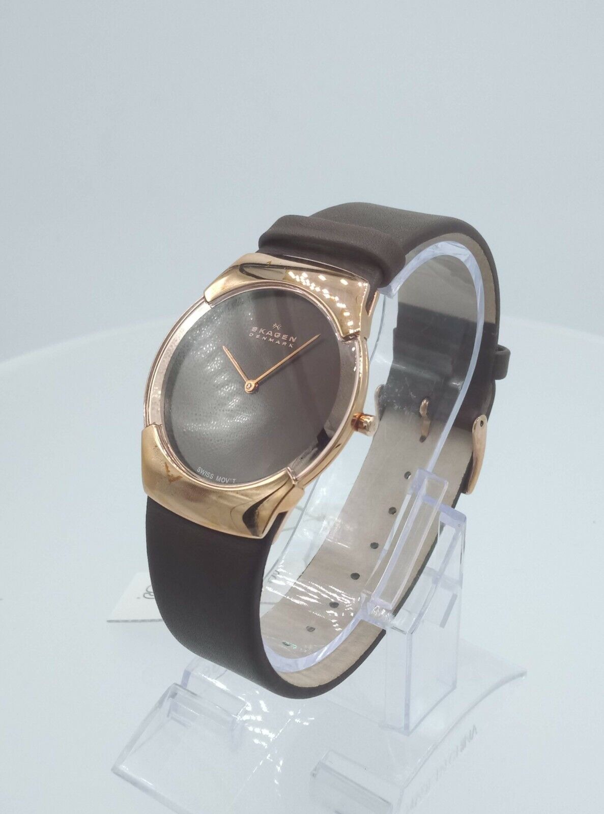 Skagen 582XLRLM Swiss made men's luxury rose gold dresswatch NOS 582XLRLM