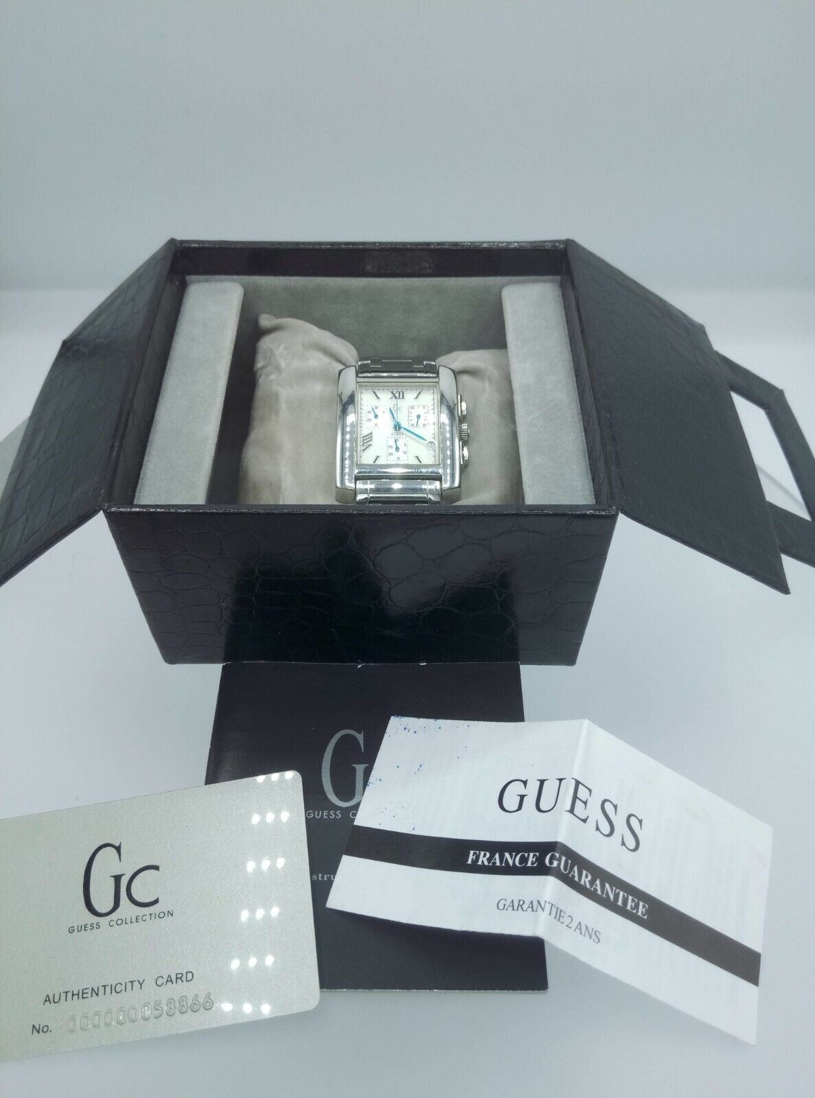 Guess Collection GC10500 men's luxury Chrono watch GC10500 3ATM