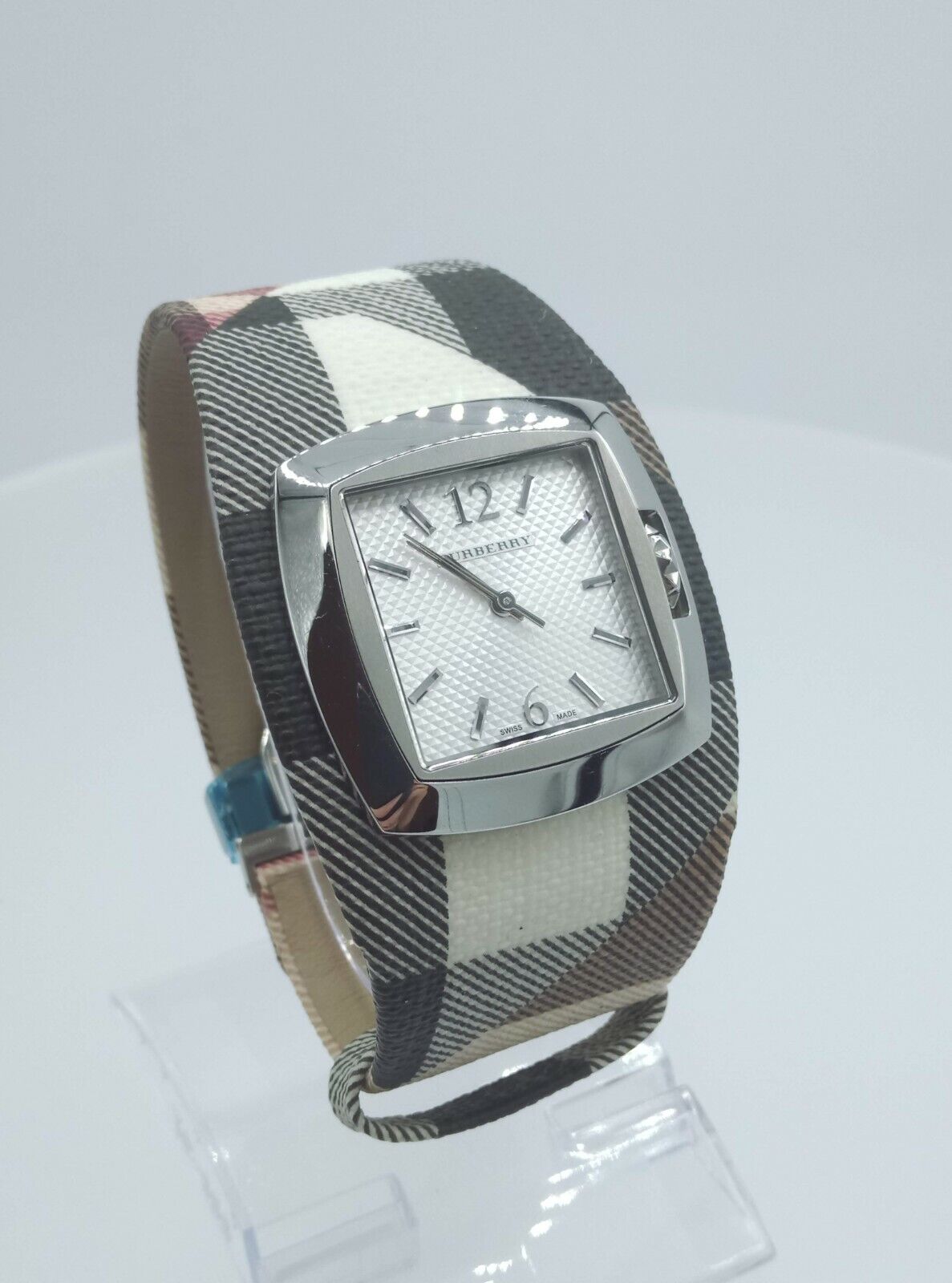 Burberry BU4050 Swiss made ladies watch solid stainless steel NOS BU-4050