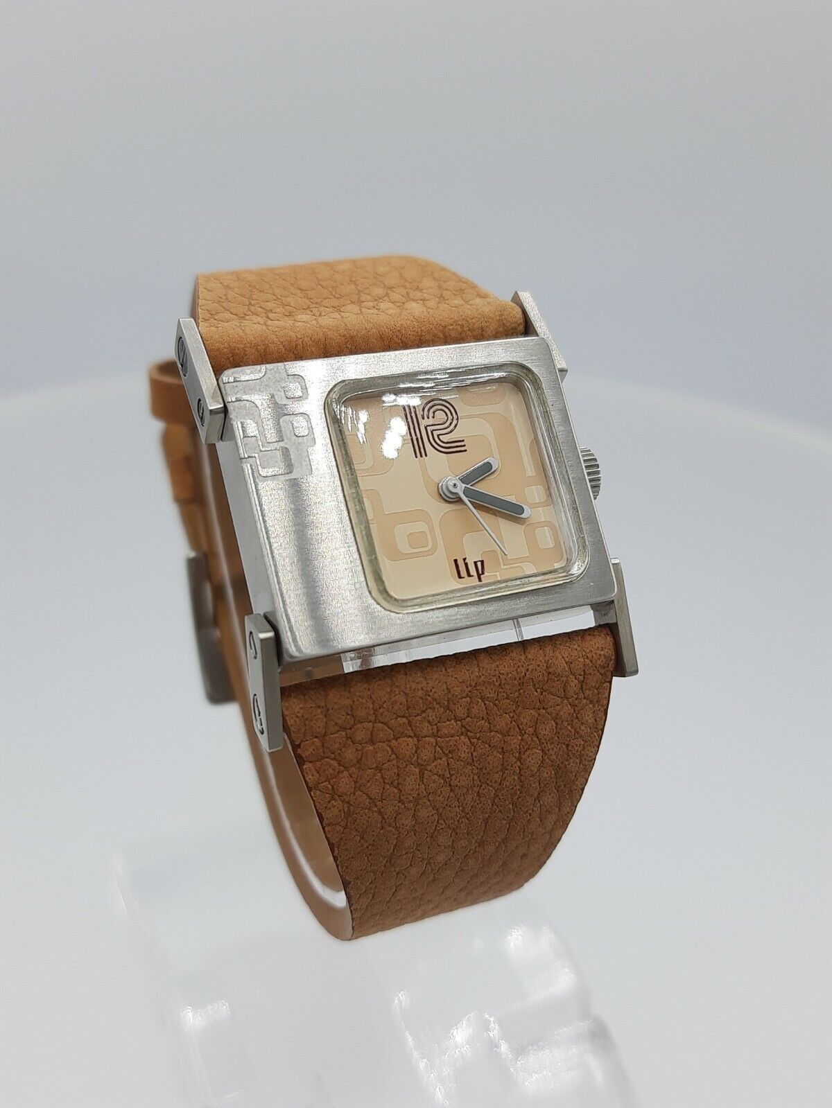 LIP 1870872 ladies analog watch Disco Beige French design 3ATM