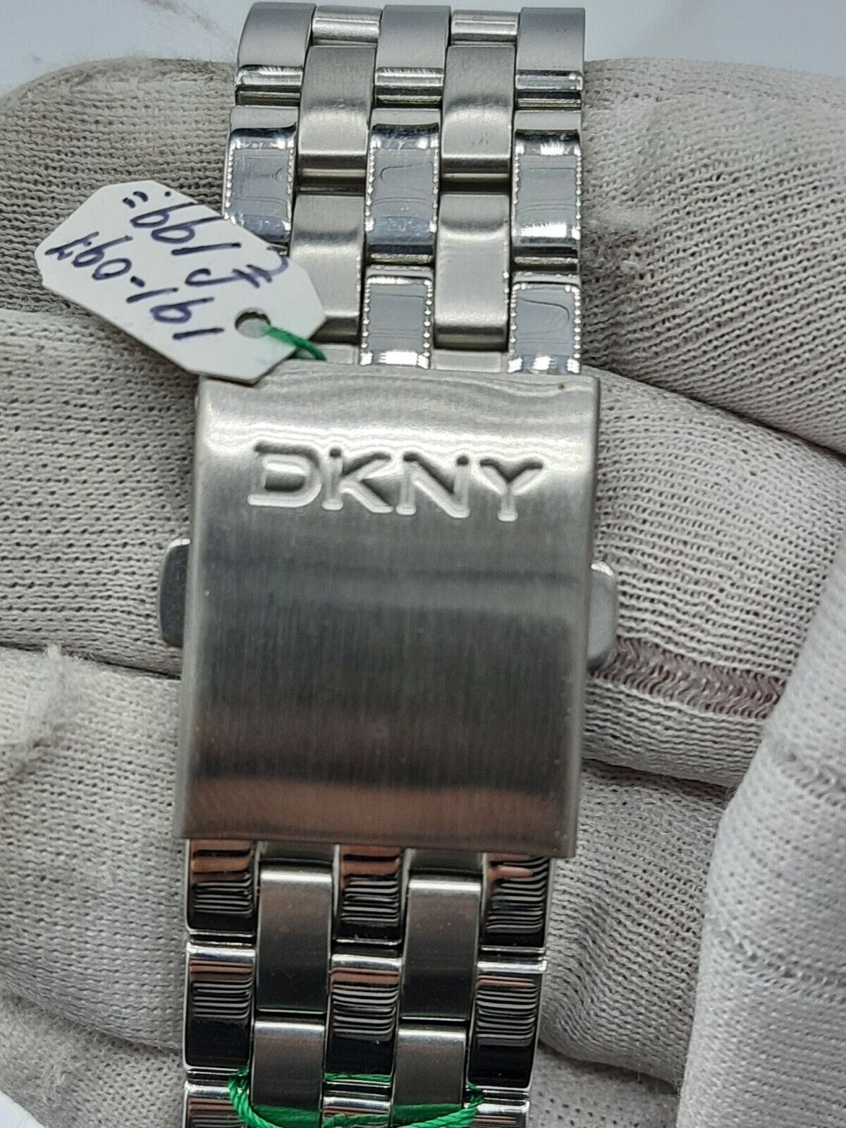 DKNY NY2026 men's watch NOS stainless steel NY-2026 5 ATM