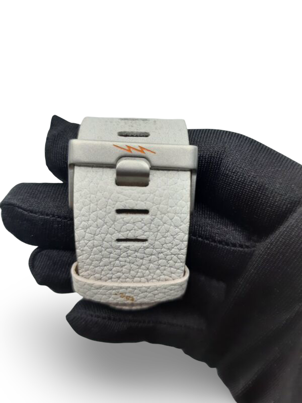 LIP 1890372 ladies analog time only watch Cabriole grey strap French design 3ATM